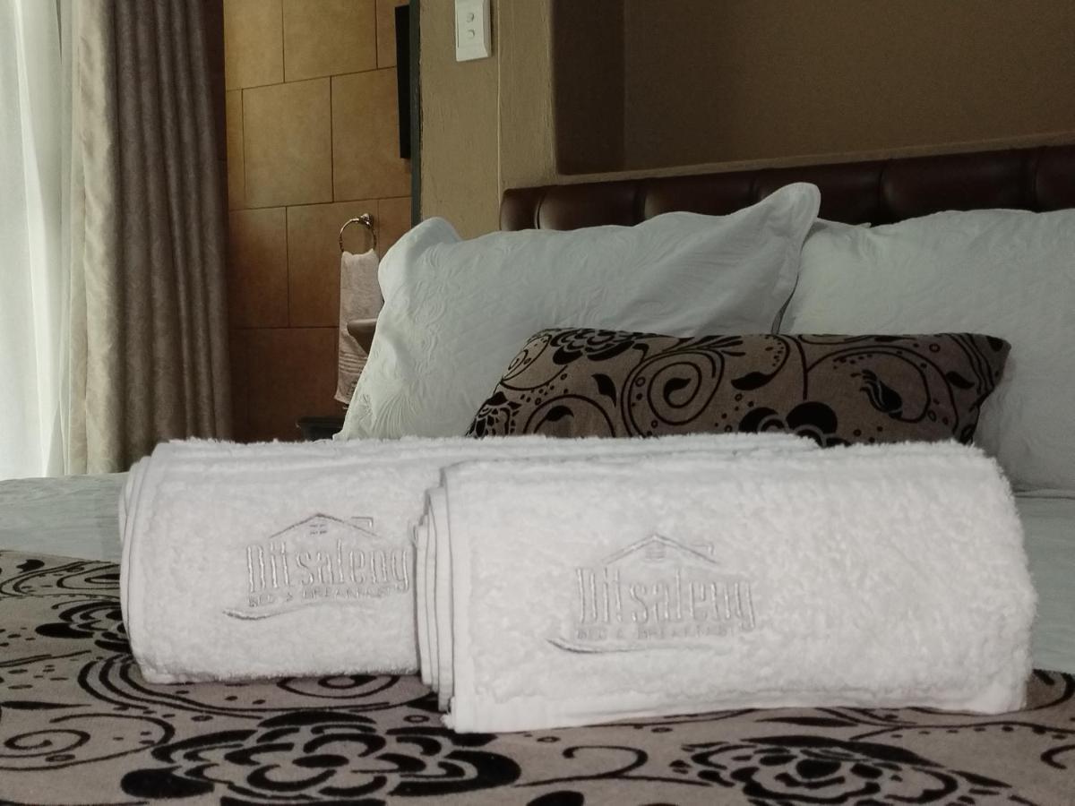 Ditsaleng Bed And Breakfast Vanderbijlpark Ngoại thất bức ảnh