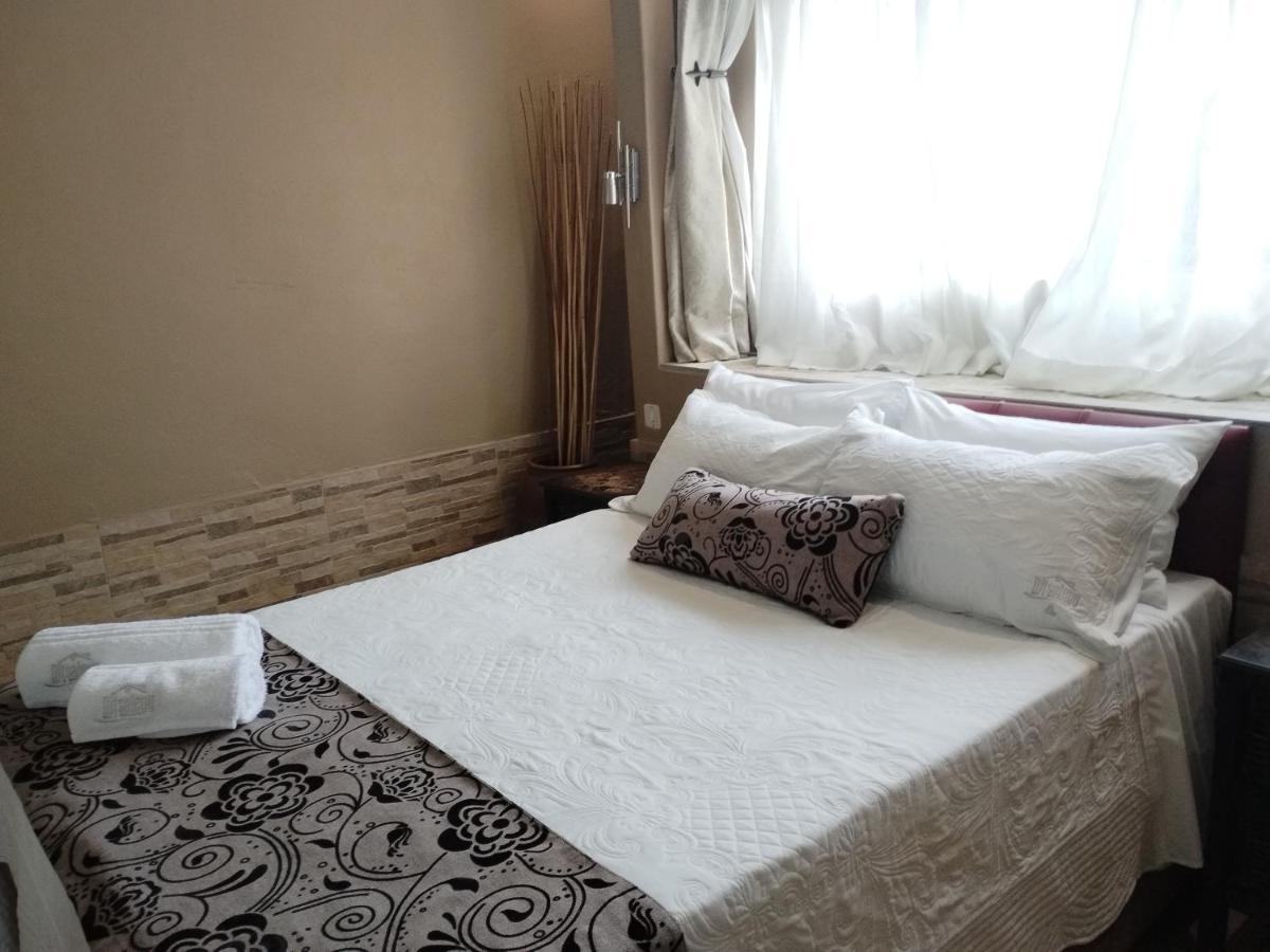 Ditsaleng Bed And Breakfast Vanderbijlpark Ngoại thất bức ảnh