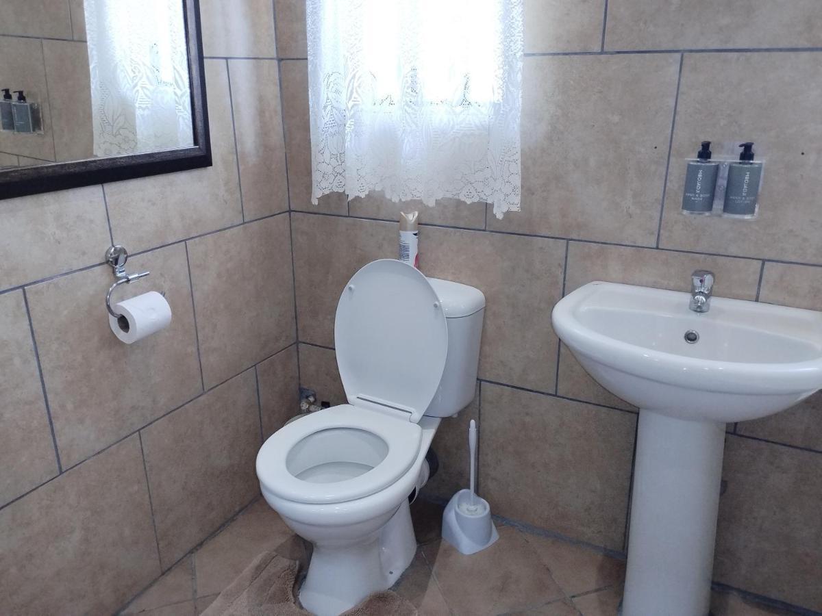 Ditsaleng Bed And Breakfast Vanderbijlpark Ngoại thất bức ảnh