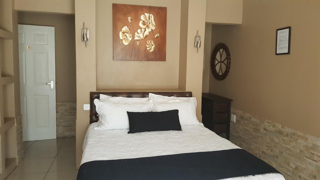Ditsaleng Bed And Breakfast Vanderbijlpark Ngoại thất bức ảnh