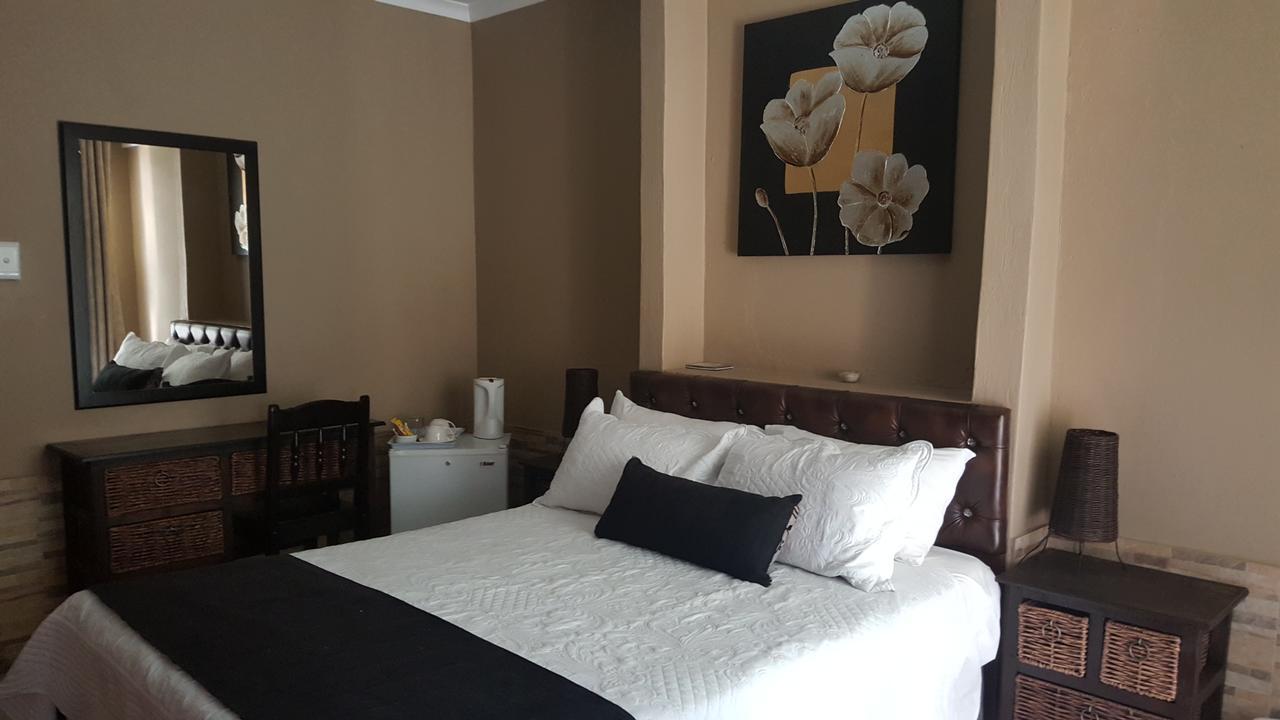 Ditsaleng Bed And Breakfast Vanderbijlpark Ngoại thất bức ảnh